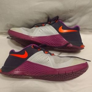 Nike tennis shoes